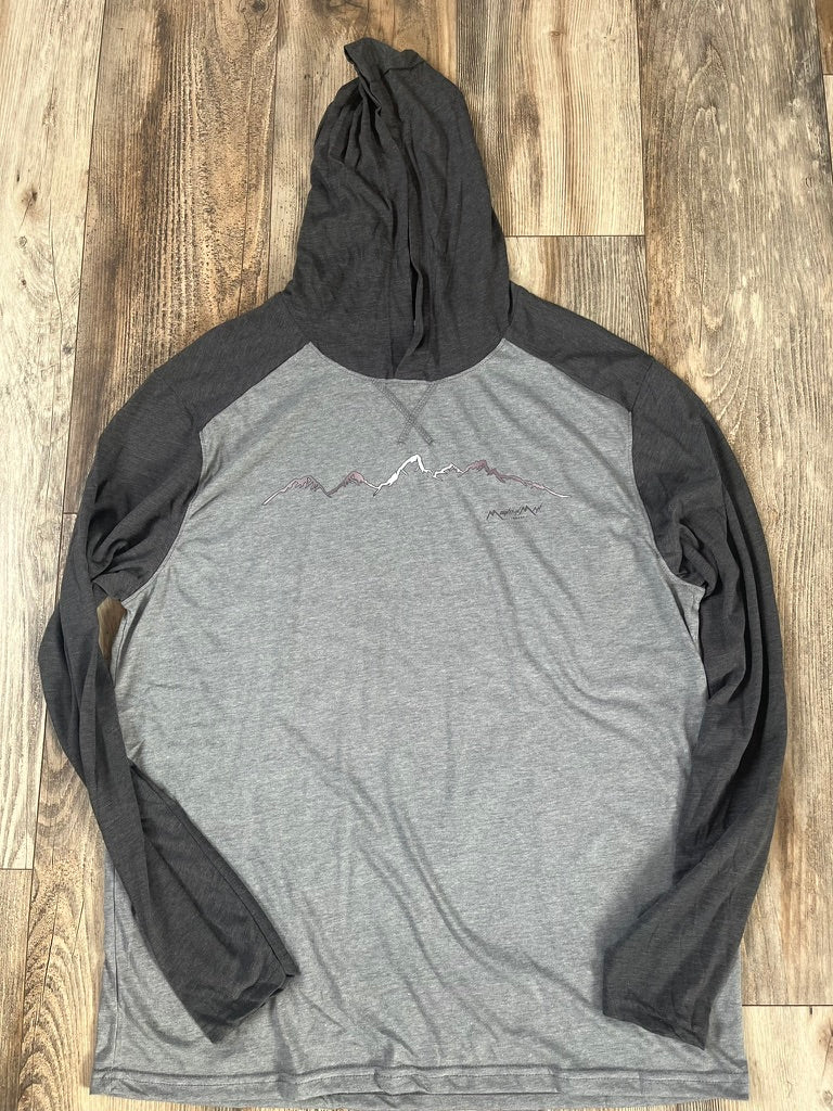 Teton Mountain Range Pullover – Outdoor Comfort and Style